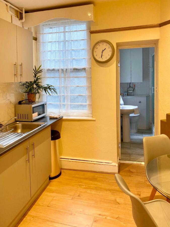 Candy Cafe Apartment Londra Exterior foto