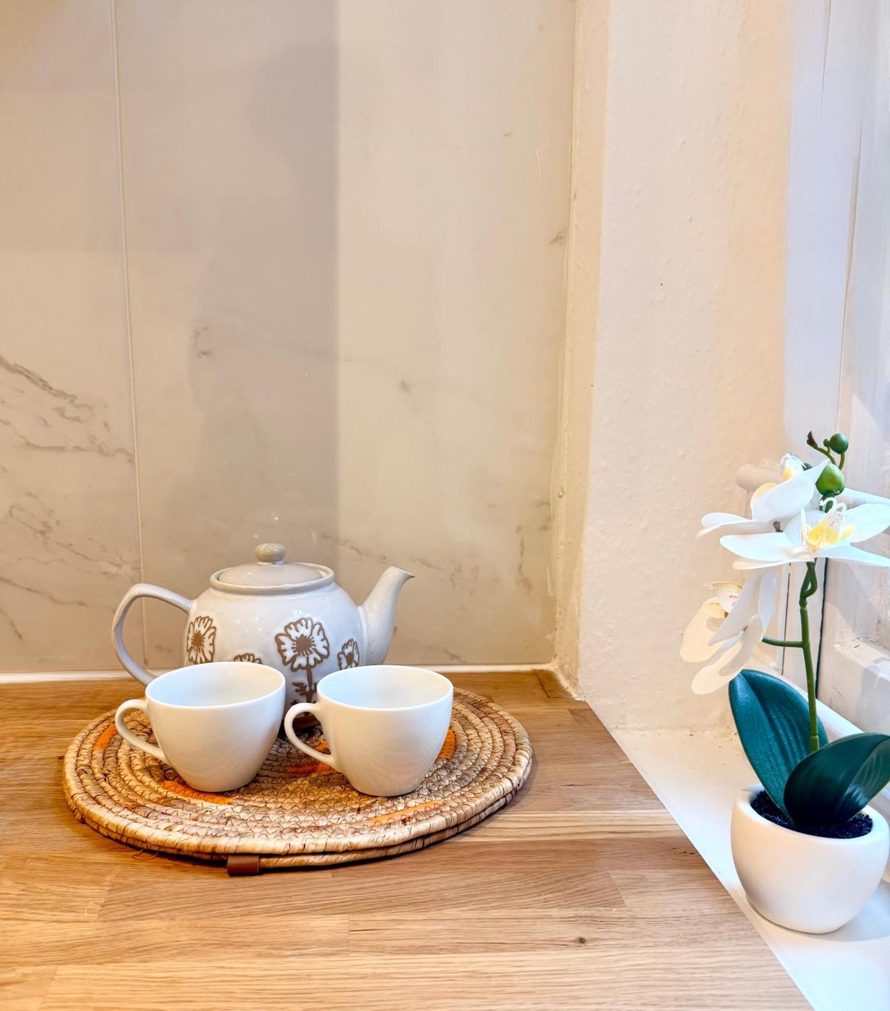 Candy Cafe Apartment Londra Exterior foto